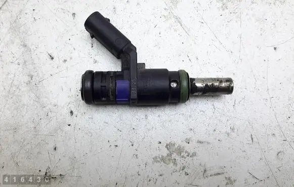 Mercedes-Benz A W169 Fuel injector A0000788749