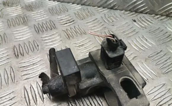 Skoda Superb B5 (3U) Turbo solenoid valve 059906629b