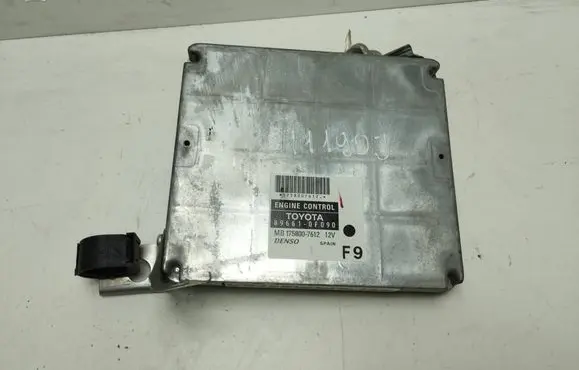 Toyota Corolla Verso E121 Engine control unit/module 896610F090 MB1758007612 1758007612