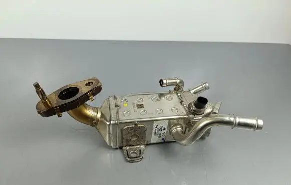 KIA Sportage EGR valve cooler 284002M401