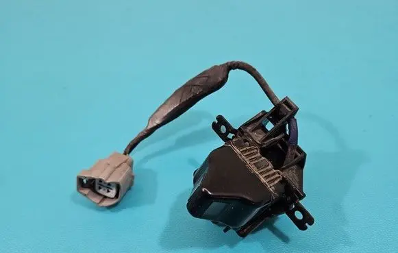 Windshield/windscreen camera