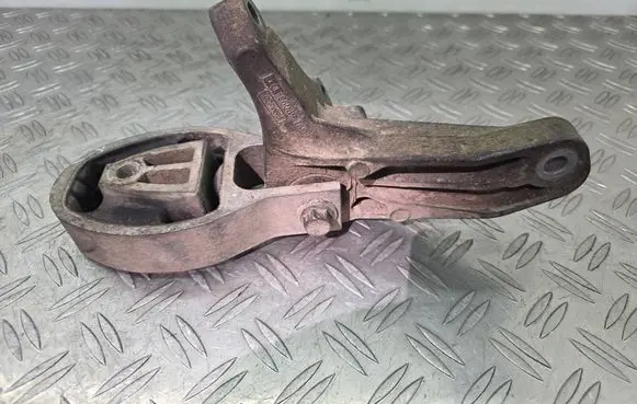 Ford Mondeo MK IV Engine mount bracket 6G916P082BD 30671248