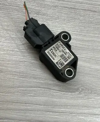 Land Rover Discovery 3 - LR3 Airbag deployment crash/impact sensor 5H2Z14A686BA 00009400A4 YDB500141