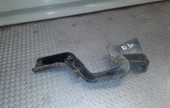 Mitsubishi Outlander Tailgate hinge 