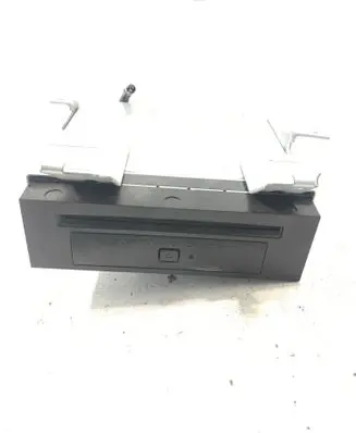 Subaru Legacy Navigation unit CD/DVD player 86271AG010 S8100035 Y34162271