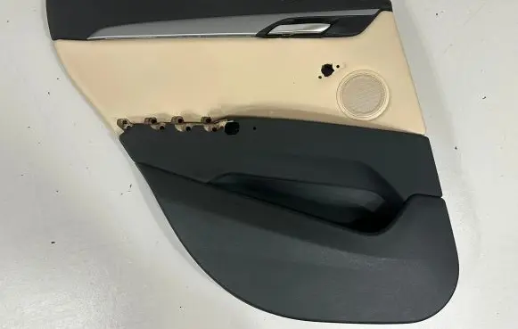 BMW X1 F48 F49 Rear door card panel trim 7087411 7458617
