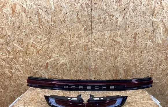Porsche Cayenne (92A) Rear/tail lights 9y3945207bl