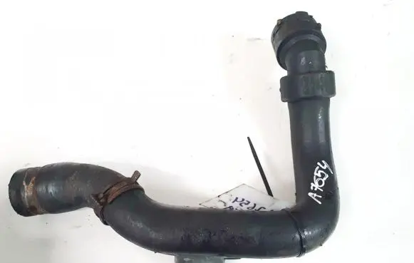 Volkswagen PASSAT B5 Engine coolant pipe/hose 8d0121101ad