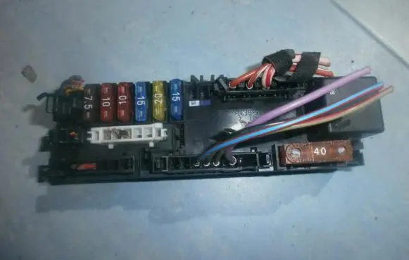 Mercedes-Benz CLK A208 C208 Fuse box set 0005400072 05376100