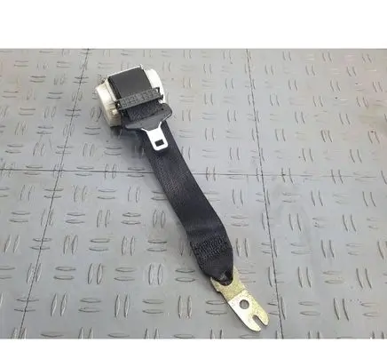 BMW 5 E60 E61 Rear seatbelt S47065095040