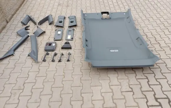 Audi Q4 Sportback e-tron Headlining AUDIQ4EPODSUFPLAST