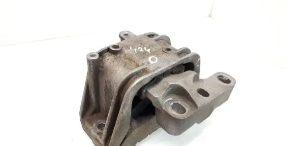Volkswagen PASSAT B6 Engine mount bracket 1K0199262M