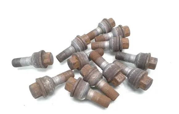 Nuts/bolts