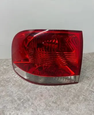 Volkswagen Touareg I Rear/tail lights 7L6945095K