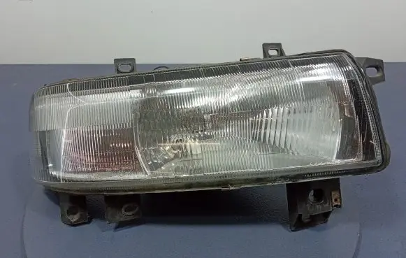 Opel Movano A Headlight/headlamp 7700352104