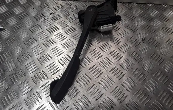 Volvo S60 Accelerator throttle pedal 30636003 6PV00853700