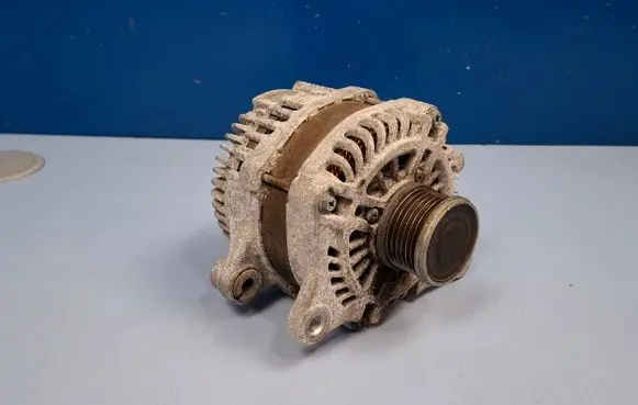 Mazda CX-5 Generator/alternator SH01A2TX3081