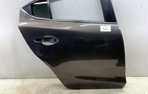 Mazda 3 II Rear door 