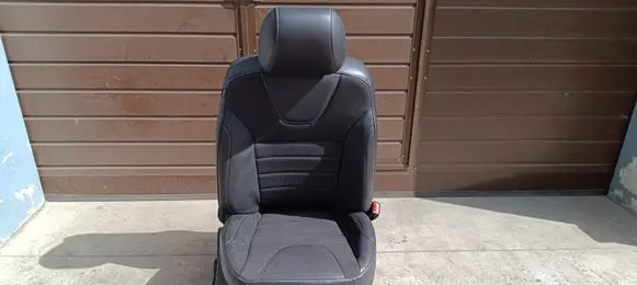 Ford Kuga II Front passenger seat 