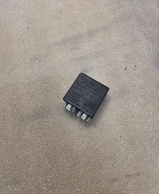 Audi A8 S8 D2 4D Other relay 5KG00656804 4B0919471 35W55W