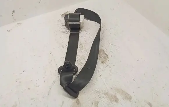Opel Vivaro Front seatbelt 868843513R 93868115 34189917C
