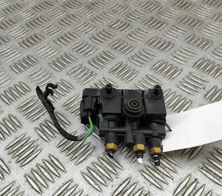 Land Rover Discovery 5 Air suspension control unit module (rear) CPLA5B710AC