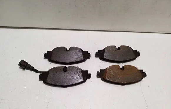 Volkswagen T-Roc Brake pads (front) 