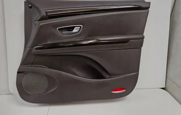 Renault Espace V (RFC) Front door card panel trim