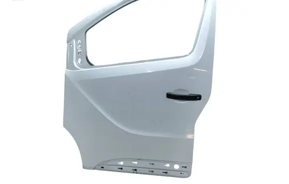 Renault Trafic III (X82) Front door