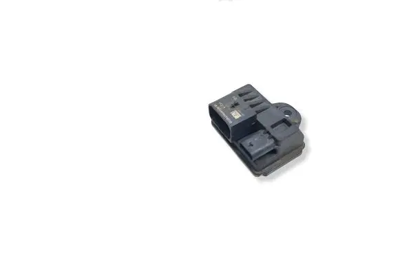 BMW 3 F30 F35 F31 Glow plug pre-heat relay 8570087