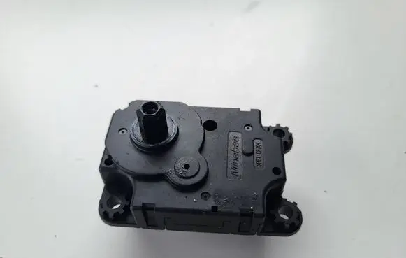 Nissan Micra K14 A/C air flow flap actuator/motor 
