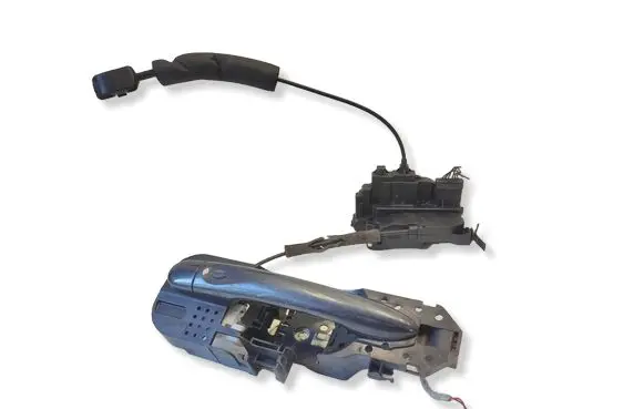 Renault Megane III Rear door lock 825020002R
