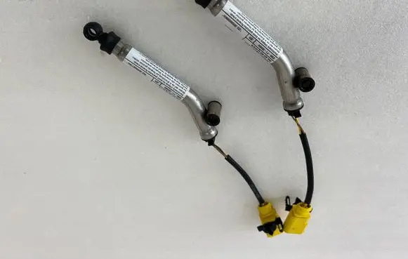 Volkswagen Tiguan Bonnet Pedestrian Airbag Actuator 5NA823823E 0589P1000684 231216