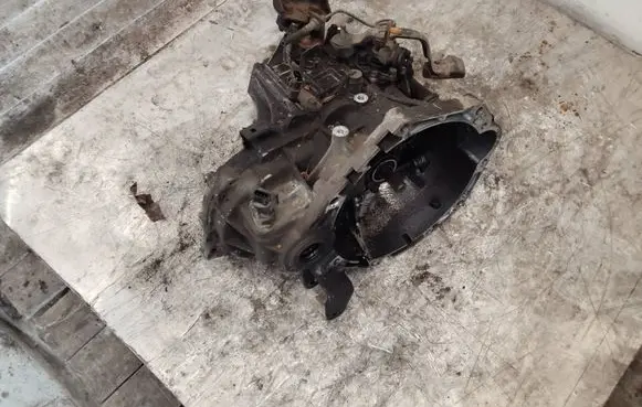 Hyundai i20 (PB PBT) Manual 5 speed gearbox