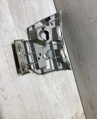 Skoda Octavia Mk3 (5E) Front bumper mounting bracket 5E0807056