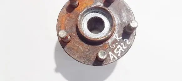 Subaru Legacy Rear wheel hub