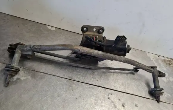 Front wiper linkage