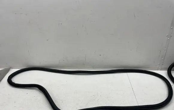 Skoda Kamiq Front door rubber seal 658867365B