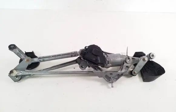 Lexus CT 200H Front wiper linkage and motor 8515076030