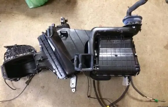 Volkswagen Transporter - Caravelle T5 Interior heater climate box assembly 7H1820005AB AA020261