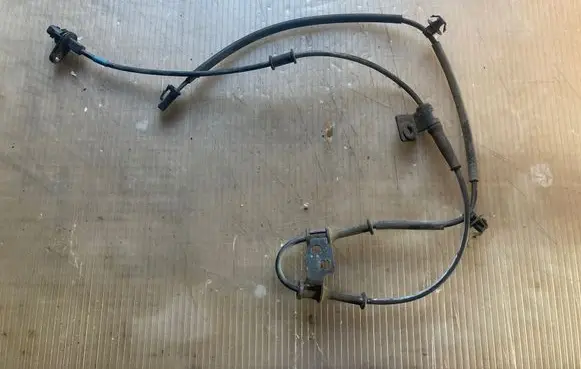 Hyundai i40 ABS brake wheel speed sensor 598303Z900