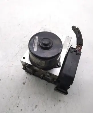 Mercedes-Benz C W203 ABS Pump A2095451432 10020807322