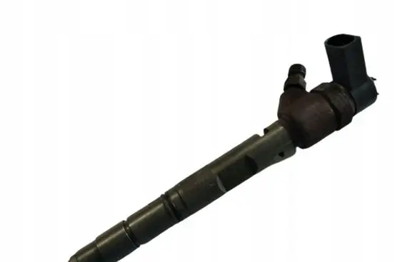 Audi A8 S8 D3 4E Fuel injector 057130277M ASE
