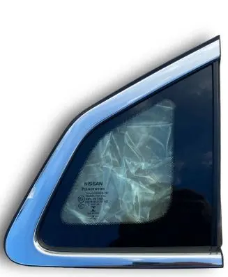 Nissan Qashqai Rear side window 833124EA0A