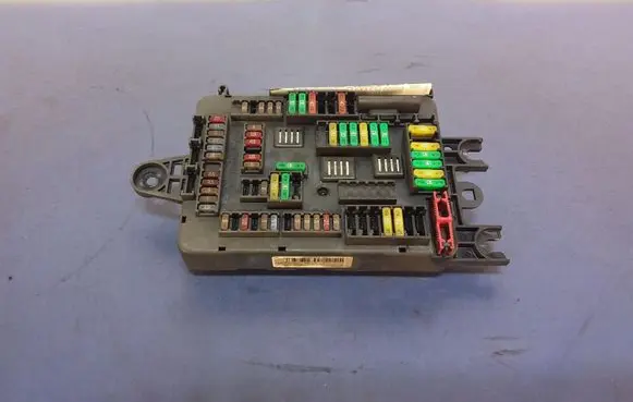 BMW X6M F86 Fuse box set 681965101