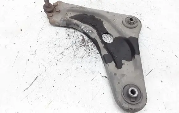 Peugeot 207 Front lower control arm/wishbone