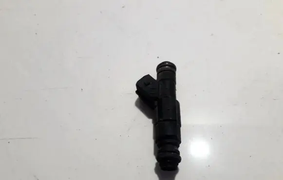 Ford Mondeo MK II Fuel injector 0280155819 988F-DA