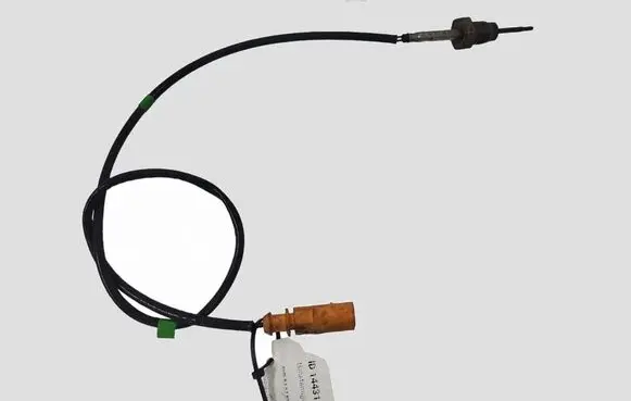 Audi A3 S3 8V Exhaust gas temperature sensor 04L906088AD