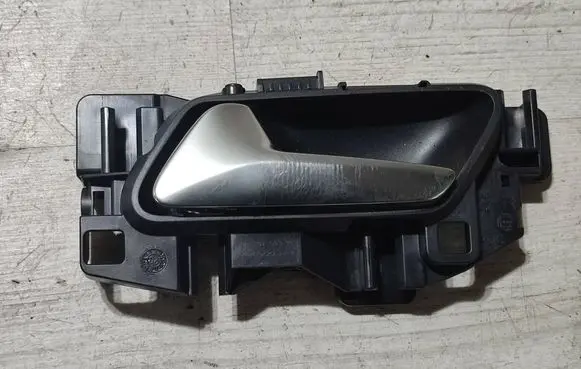 Peugeot 2008 II Front door interior handle 98201553