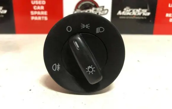 Skoda Octavia Mk2 (1Z) Light switch 1Z0941431B 748500460000 9521104